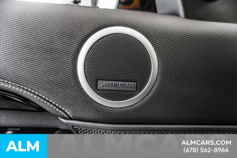 2022 Land Rover Discovery P300 S R-Dynamic