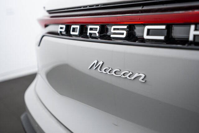 2026 Porsche Macan