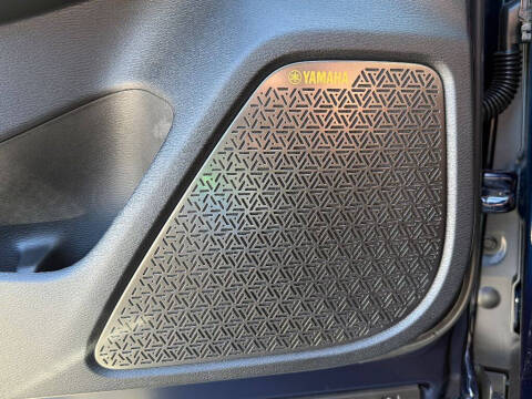 2025 Mitsubishi Outlander ES