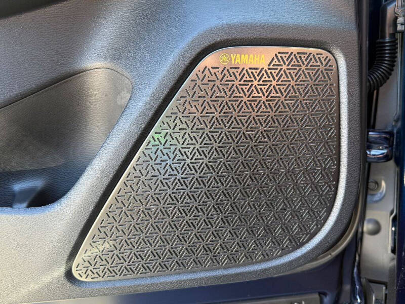 2025 Mitsubishi Outlander ES