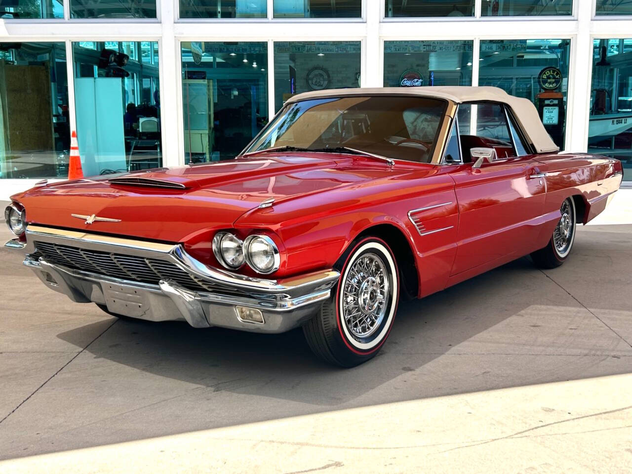 1965 Ford Thunderbird 1