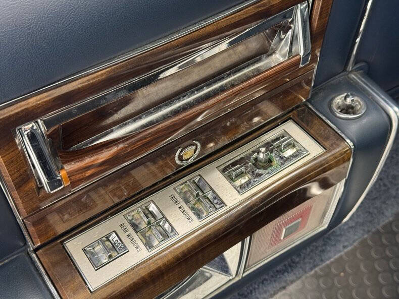 1989 Cadillac Brougham