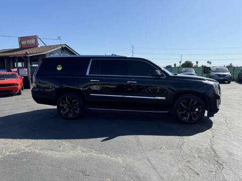 2015 Cadillac Escalade ESV Premium