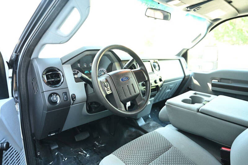 2013 Ford F-350 Super Duty XL