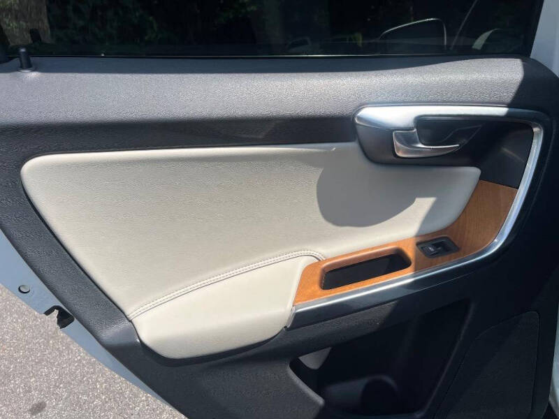 2015 Volvo XC60 T6 Drive-E Platinum