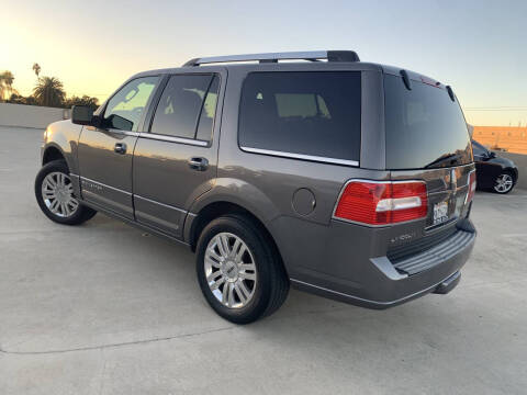 2011 Lincoln Navigator