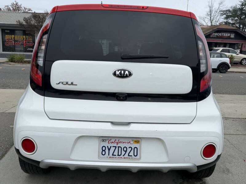 2018 Kia Soul +