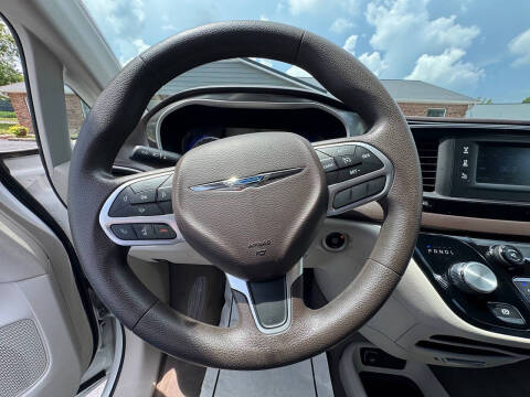2017 Chrysler Pacifica LX