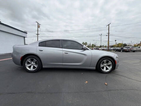 2015 Dodge Charger SE