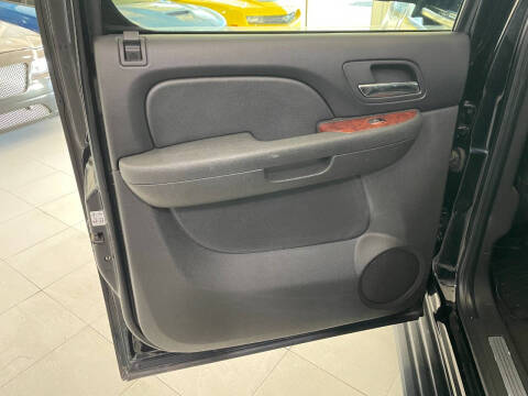 2011 Chevrolet Avalanche LTZ