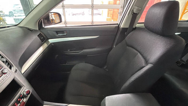 2011 Subaru Legacy 2.5i