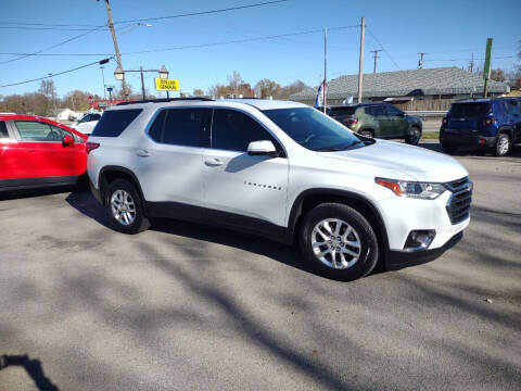 2019 Chevrolet Traverse for sale at Dave's Car Corner in Hartford City IN