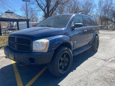 2005 Dodge Durango for sale at BELOW BOOK AUTO SALES in Idaho Falls ID