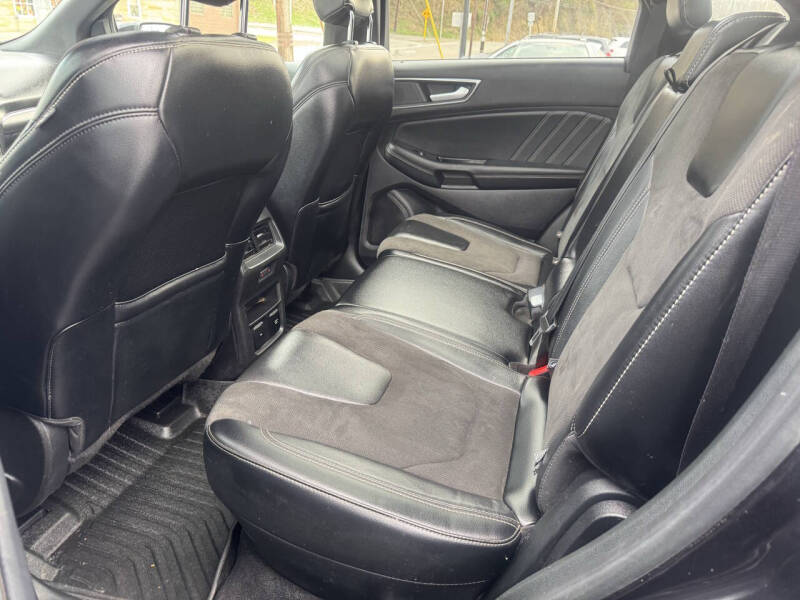 2019 Ford Edge ST