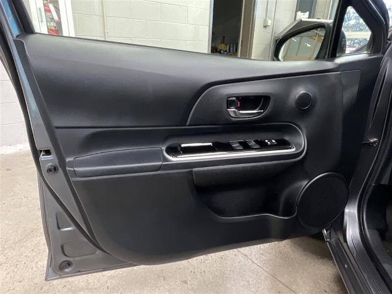 2015 Toyota Prius c Three