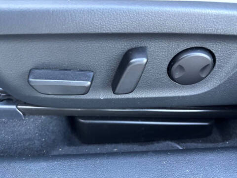 2022 Mazda MX-30 EV Premium Plus