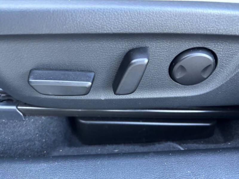 2022 Mazda MX-30 EV Premium Plus