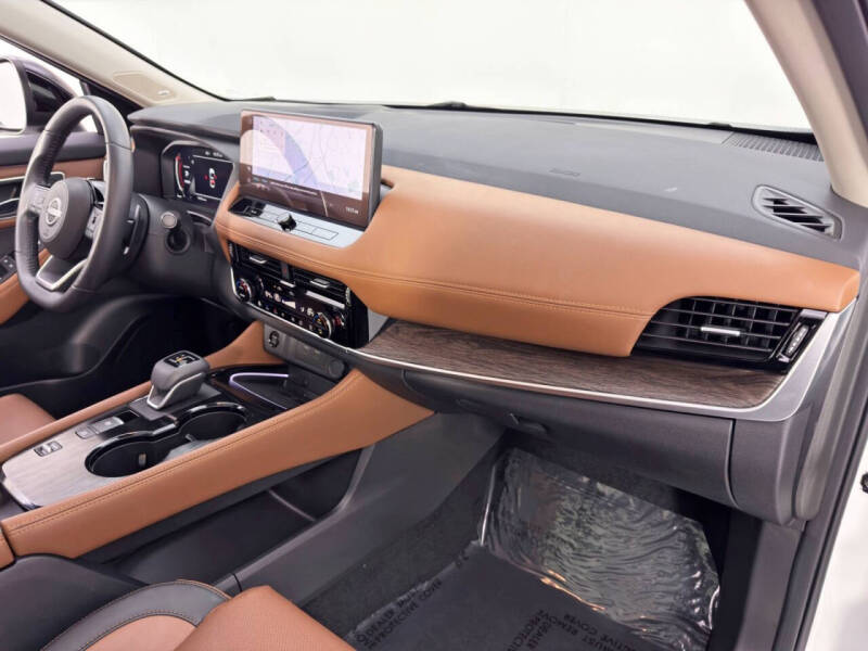 2024 Nissan Rogue Platinum