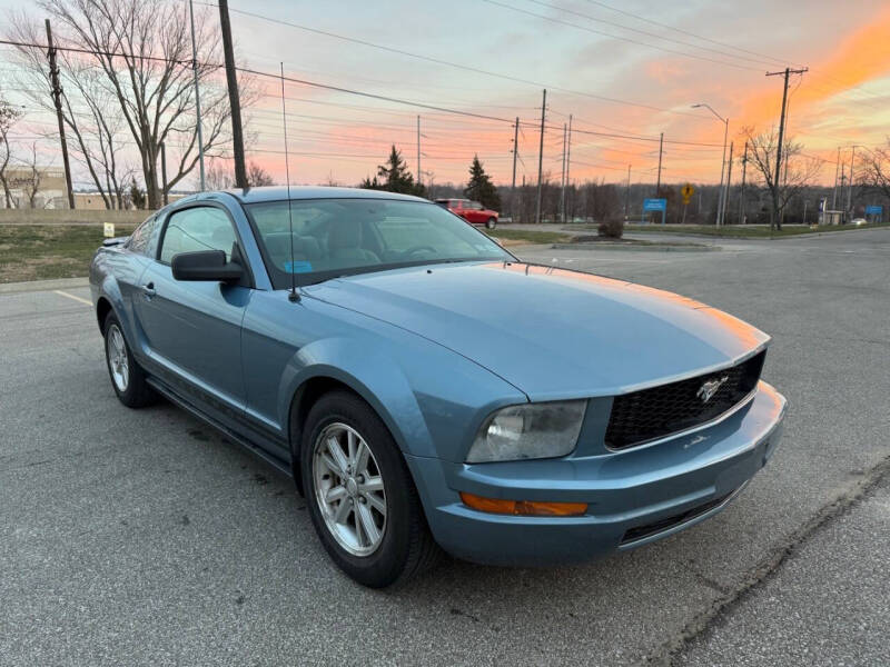2007 Ford Mustang V6 Deluxe