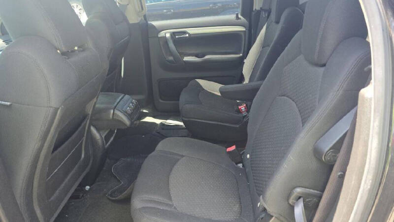 2009 Saturn Outlook XE