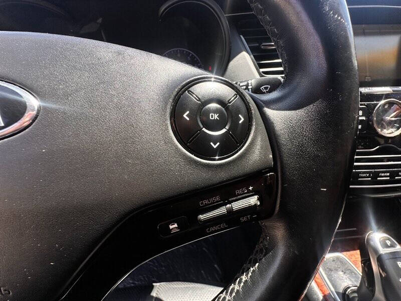 2015 Kia K900 Luxury