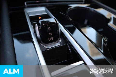 2025 Volkswagen Atlas SE