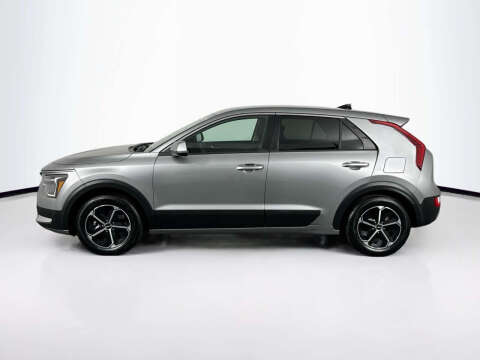 2023 Kia Niro LX