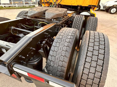 2019 International LT625