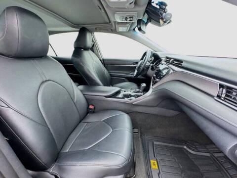 2018 Toyota Camry Hybrid SE