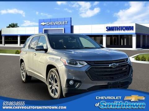 2021 Chevrolet Traverse for sale at CHEVROLET OF SMITHTOWN in Saint James NY