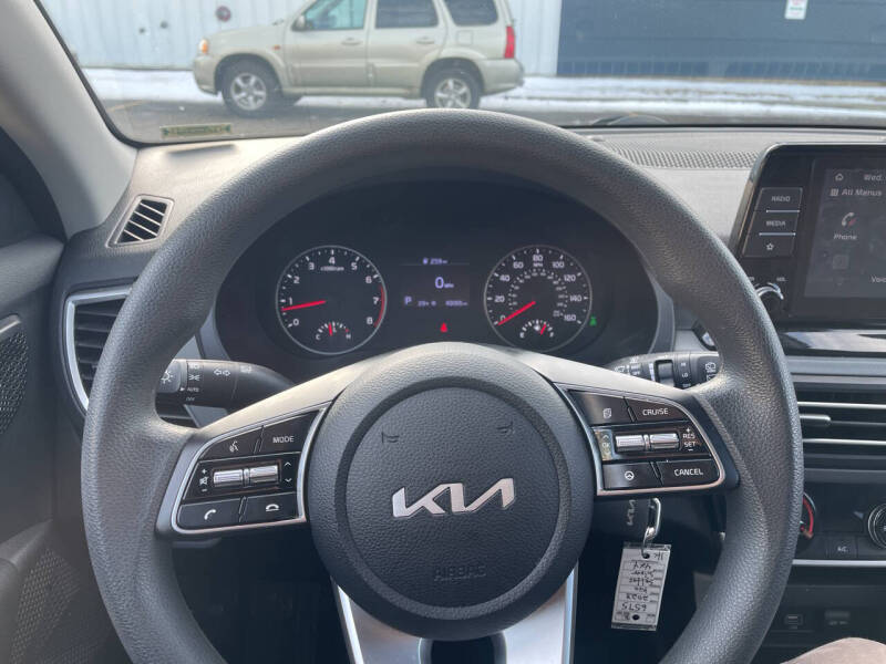 2023 Kia Seltos LX