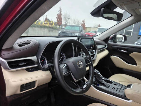 2021 Toyota Highlander XLE