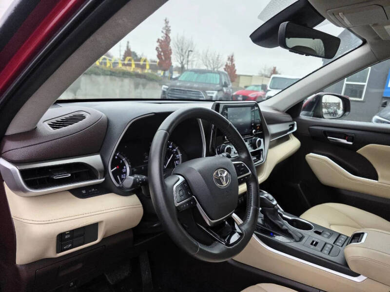 2021 Toyota Highlander XLE