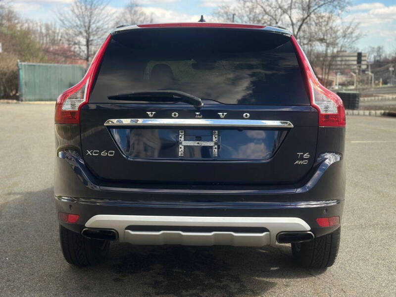 2017 Volvo XC60 T6 Dynamic