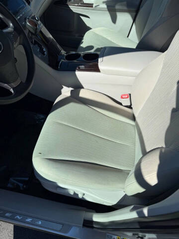 2011 Toyota Venza AWD 4cyl