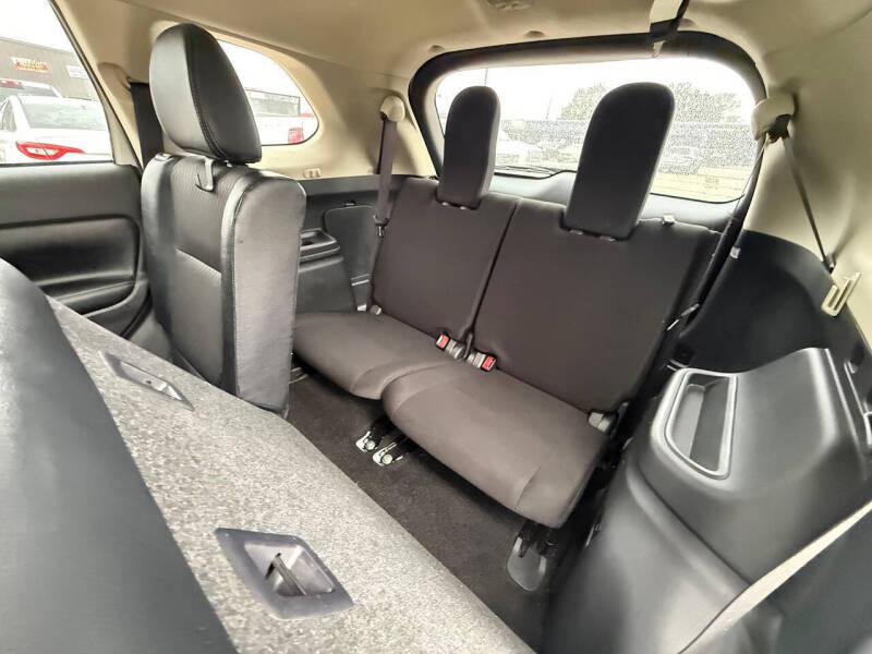 2015 Mitsubishi Outlander SE