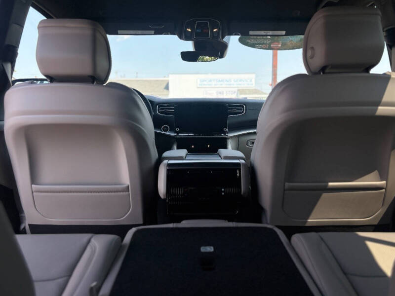 2025 Jeep Wagoneer L