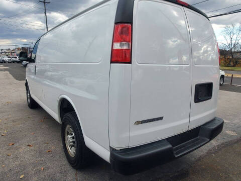 2019 Chevrolet Express 2500