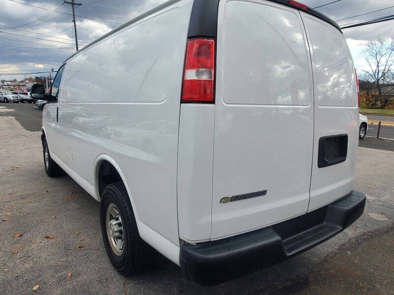 2019 Chevrolet Express 2500