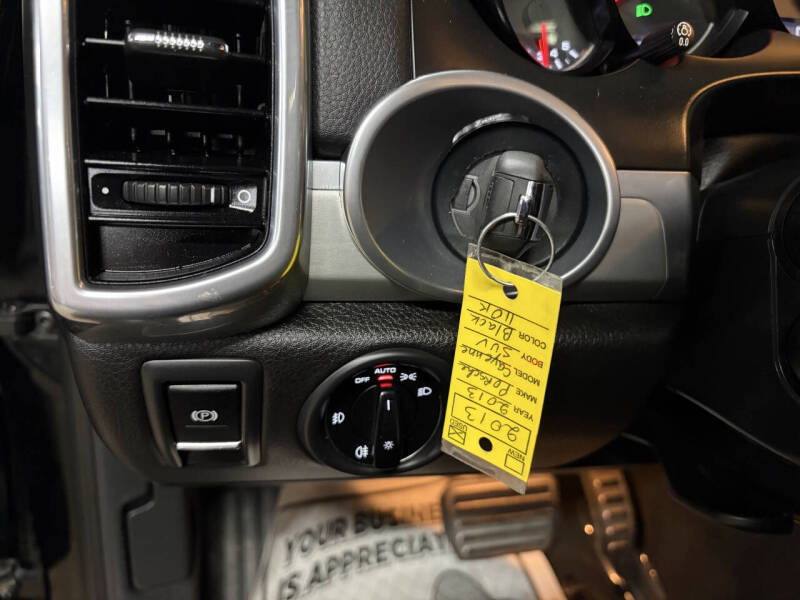 2013 Porsche Cayenne GTS