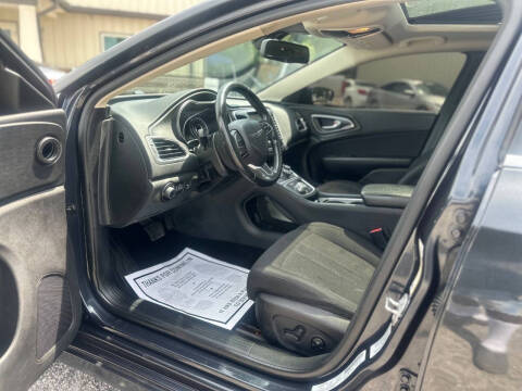 2016 Chrysler 200 Limited