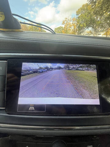 2022 Buick Enclave Essence