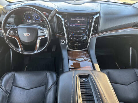 2020 Cadillac Escalade Luxury