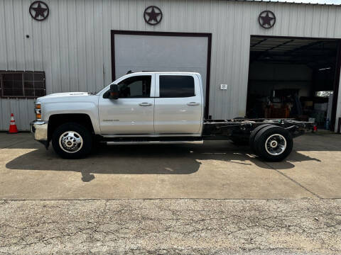 2019 Chevrolet Silverado 3500HD CC for sale at Circle T Motors INC in Gonzales TX