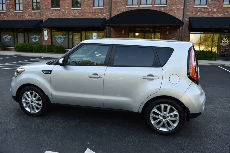 2017 Kia Soul +
