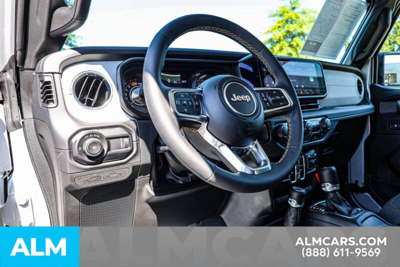 2024 Jeep Wrangler Sahara