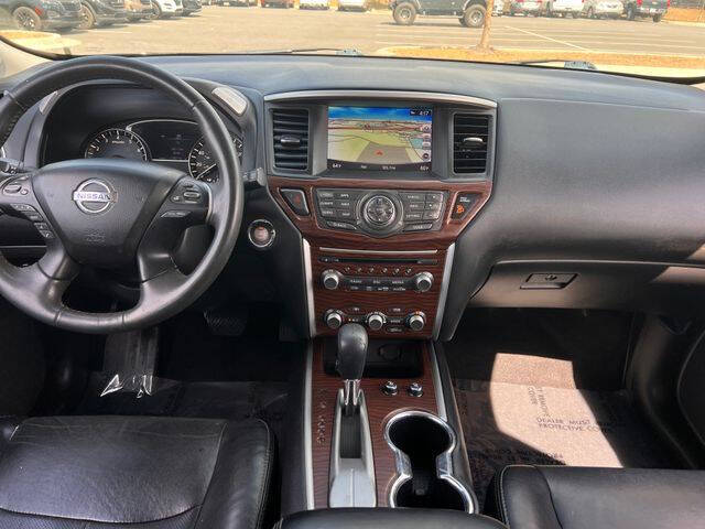 2017 Nissan Pathfinder Platinum