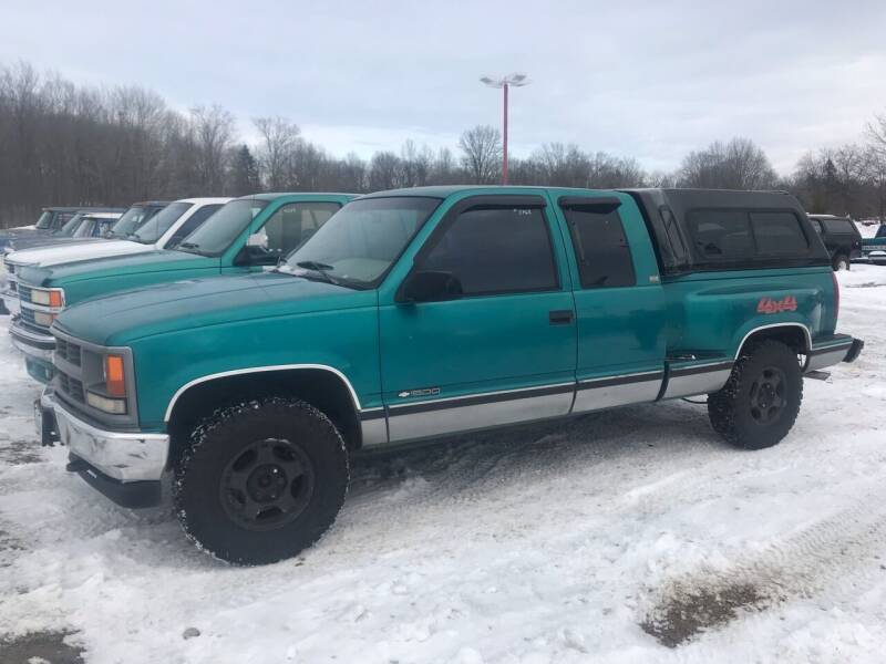 1995 Chevrolet C/K 1500 Series for sale at FIREBALL MOTORS LLC in Lowellville OH