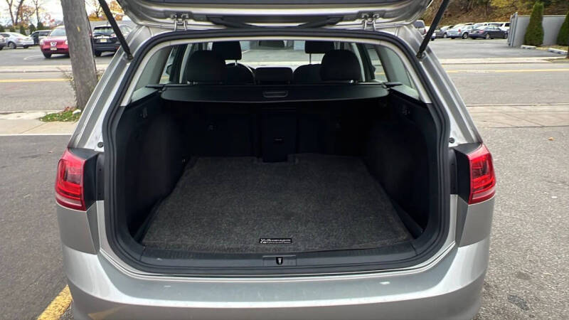 2017 Volkswagen Golf SportWagen