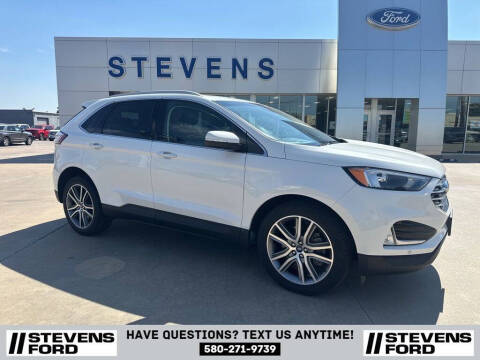 2022 Ford Edge Titanium